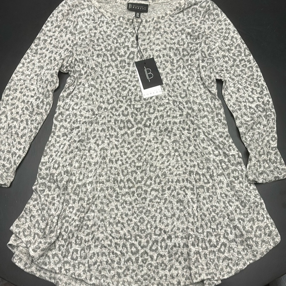 Collection by Bobeau Grey and Leopard XS top NWT